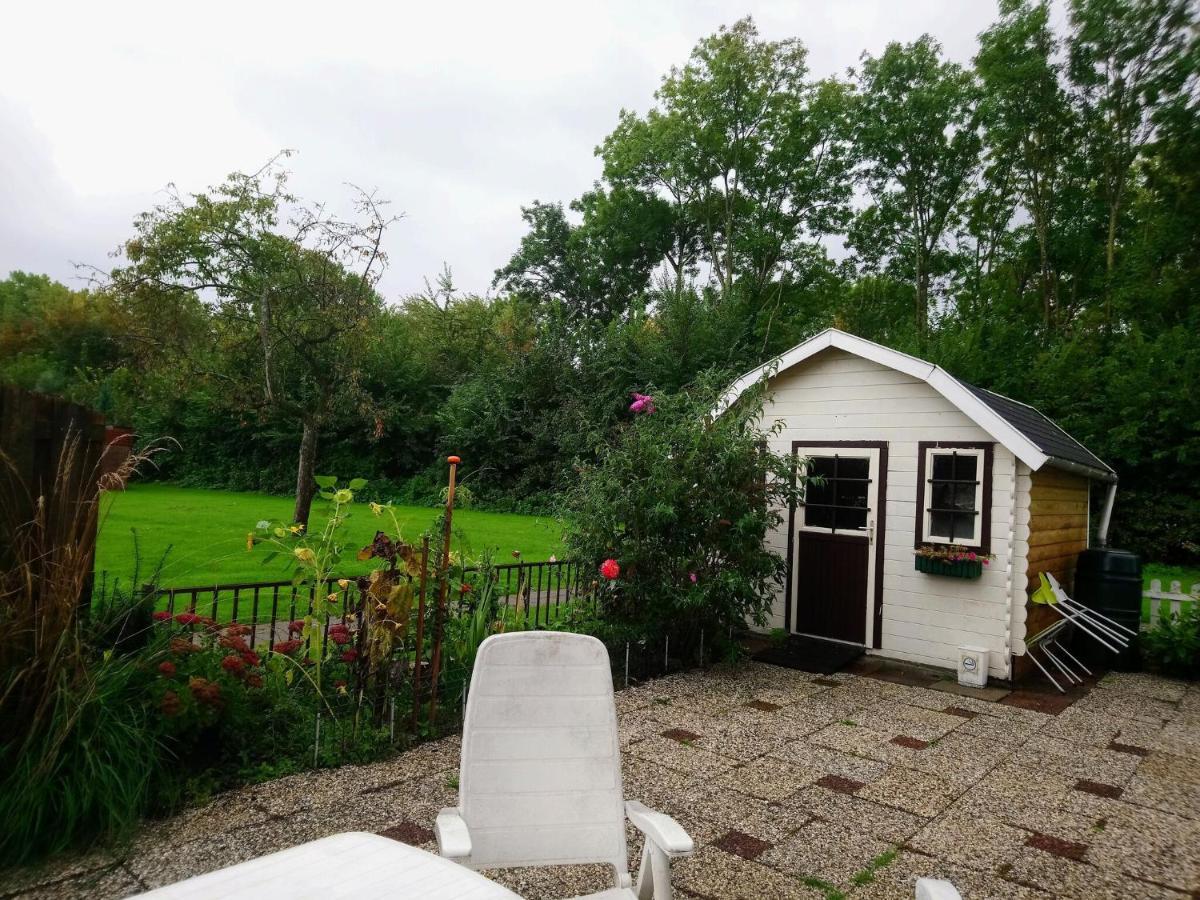 Holiday Home In Noordwijkerhout With Terrace Close To A Lake Bagian luar foto